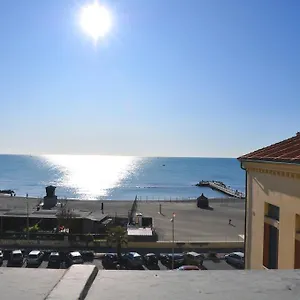 Litus Roma Hostel Lido di Ostia